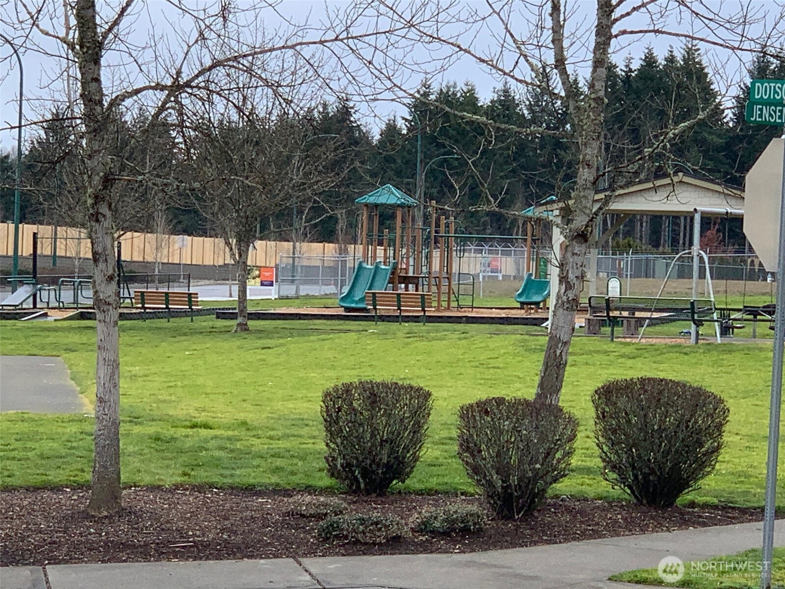 9976 Charles Street , Yelm, WA 98597