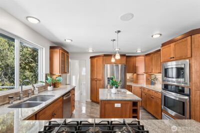 8424 East Side Drive NE, Tacoma, WA 98422 - Photo 15