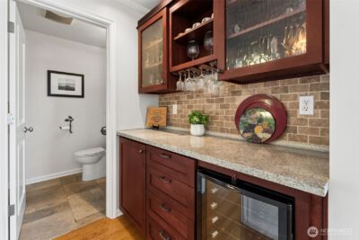 8424 East Side Drive NE, Tacoma, WA 98422 - Photo 17