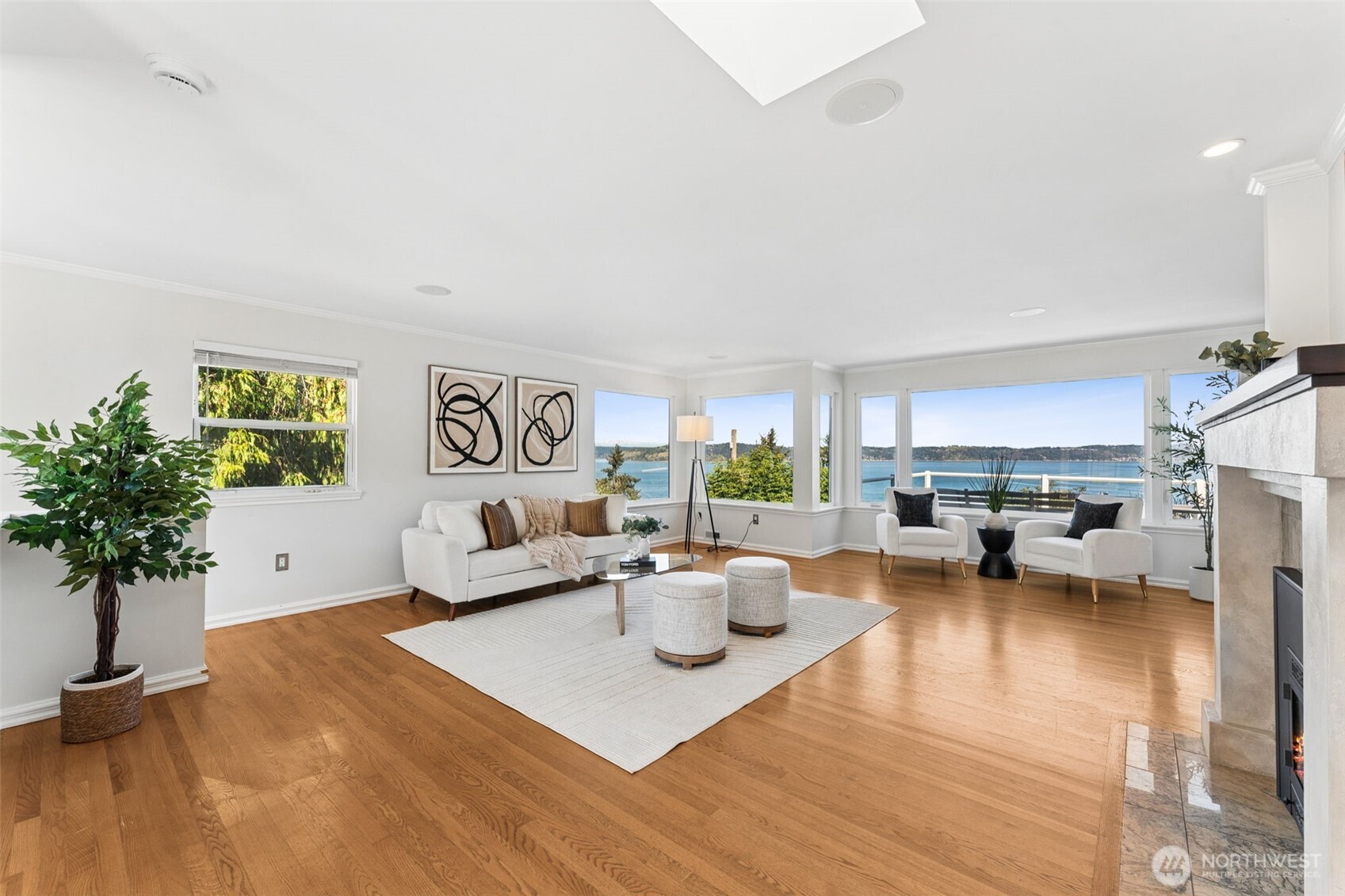 8424 East Side Drive NE, Tacoma, WA 98422