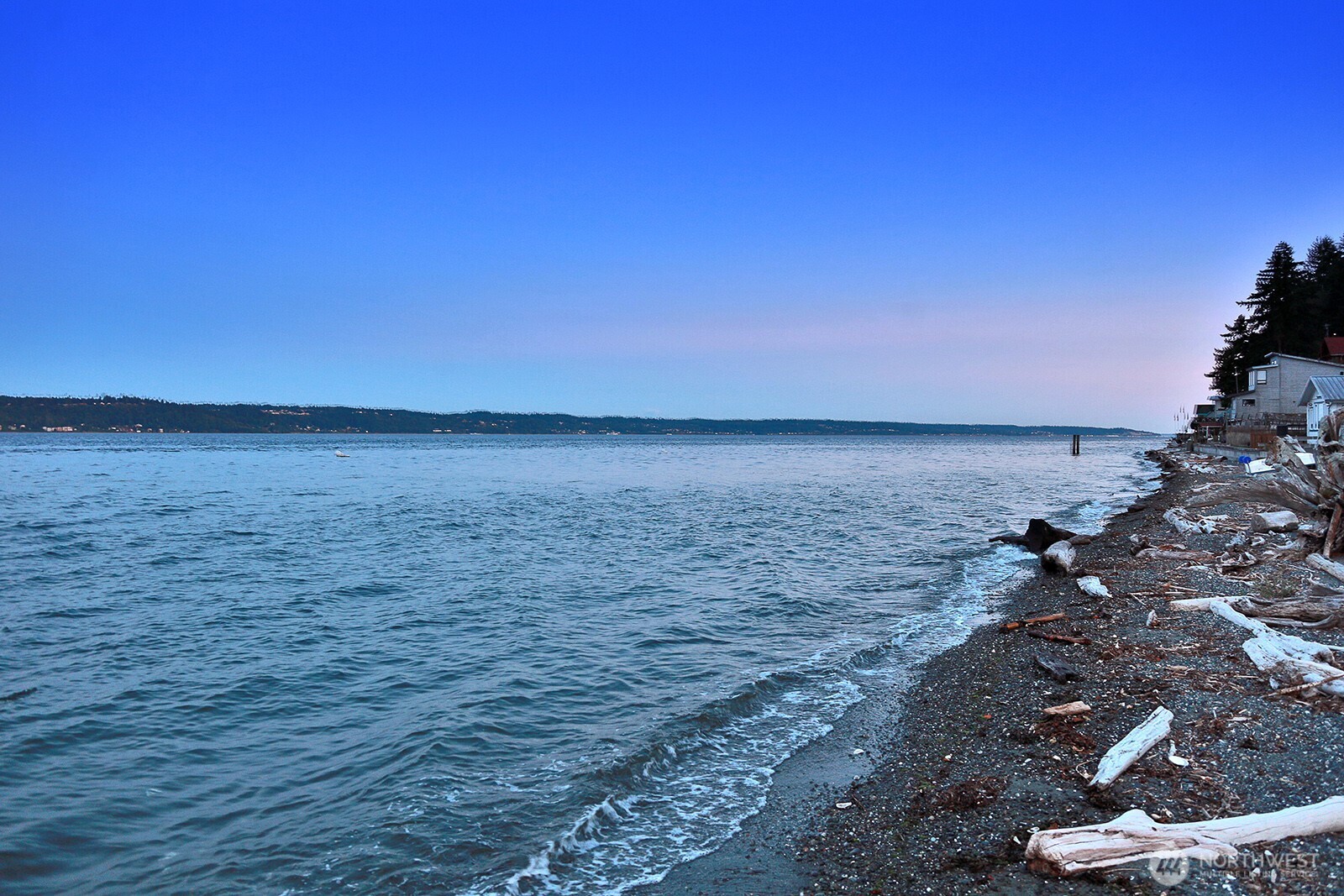 8267 Franklin Road , Clinton, WA 98236