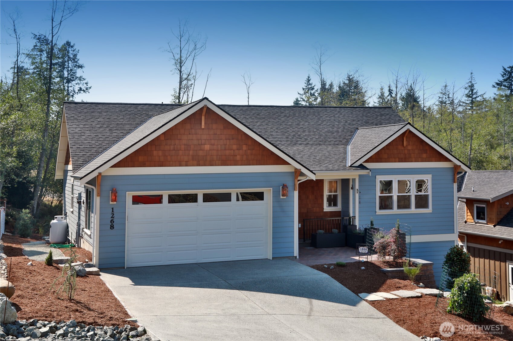 1806 Twin Oaks Lane , Freeland, WA 98249