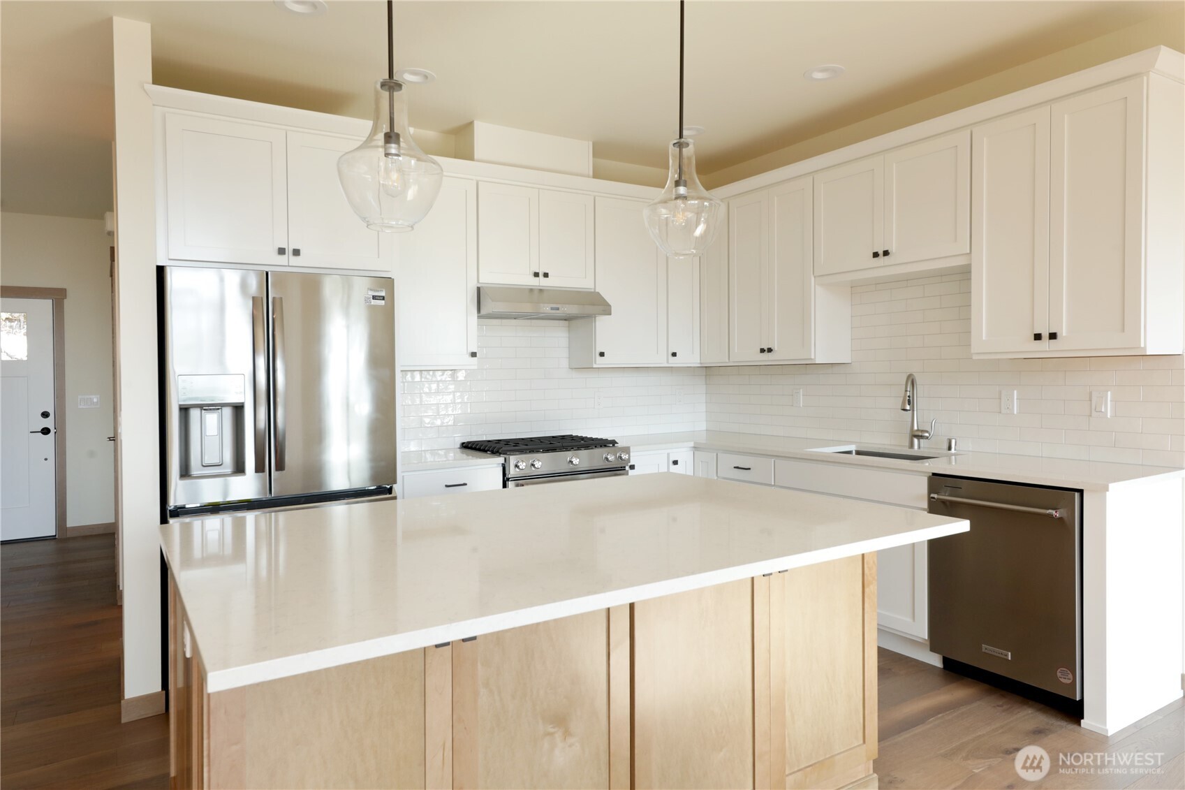1806 Twin Oaks Lane , Freeland, WA 98249