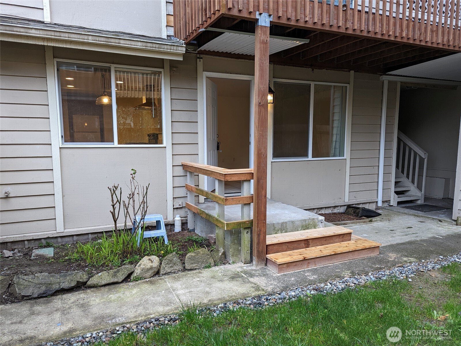 2224 NE 197TH Place , Shoreline, WA 98155