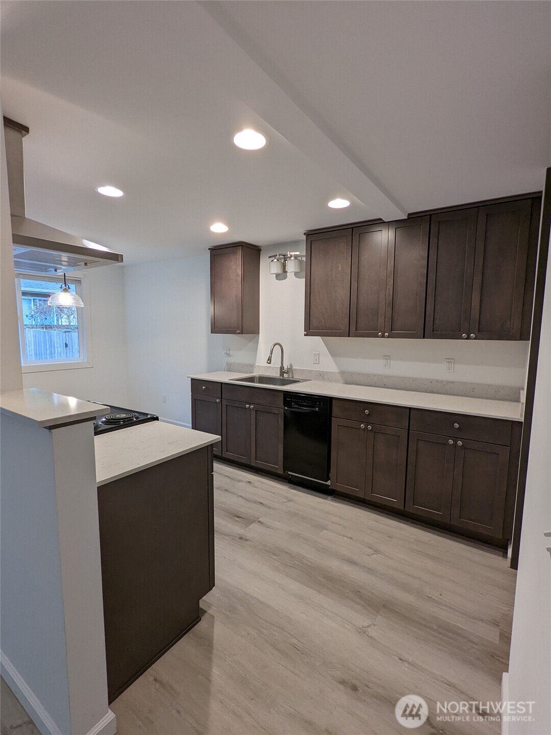 2224 NE 197TH Place , Shoreline, WA 98155