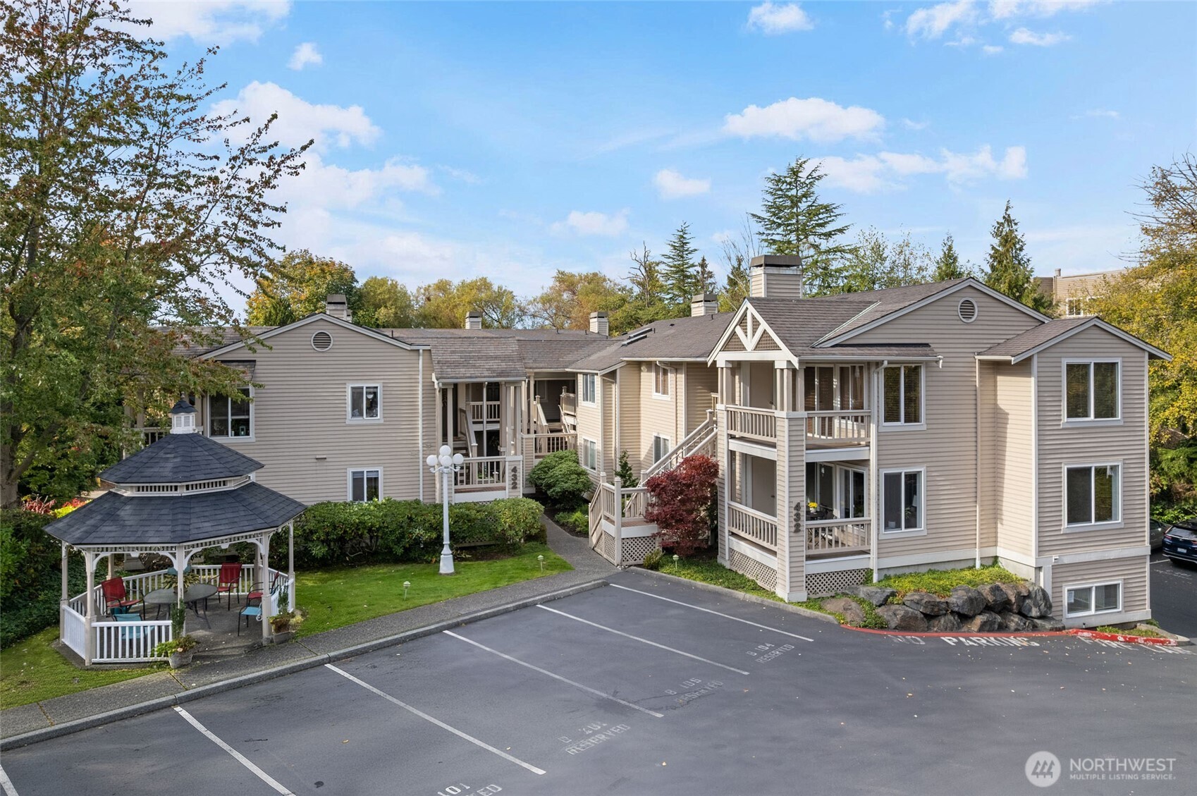 432 3rd Avenue S #B204, Edmonds, WA 98020