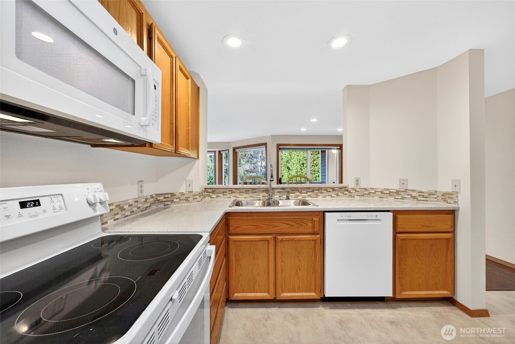 432 3rd Avenue S #B204, Edmonds, WA 98020