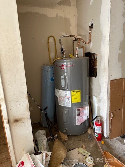 4327 184th Street SW, Lynnwood, WA 98037