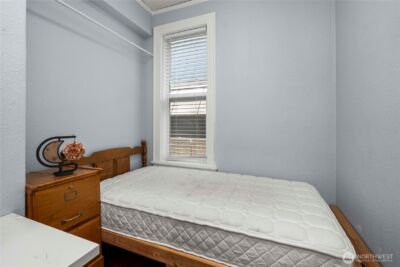 905 NE 43rd Street #107, Seattle, WA 98105 - Photo 11