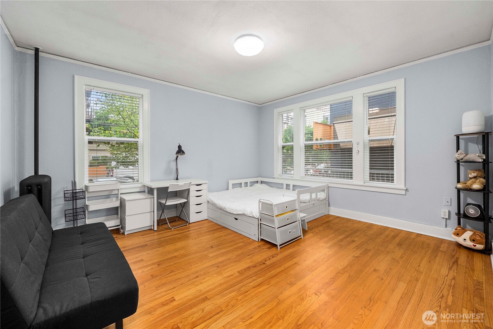 905 NE 43rd Street #107, Seattle, WA 98105