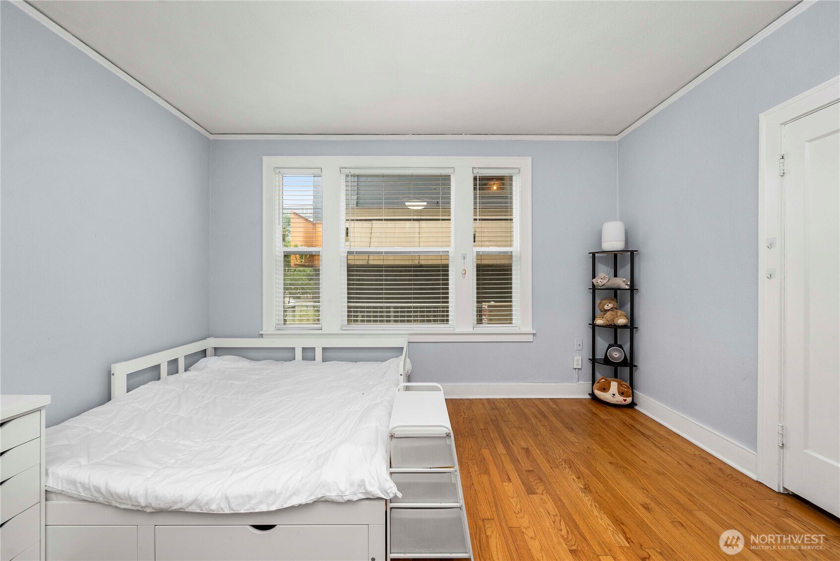 905 NE 43rd Street #107, Seattle, WA 98105