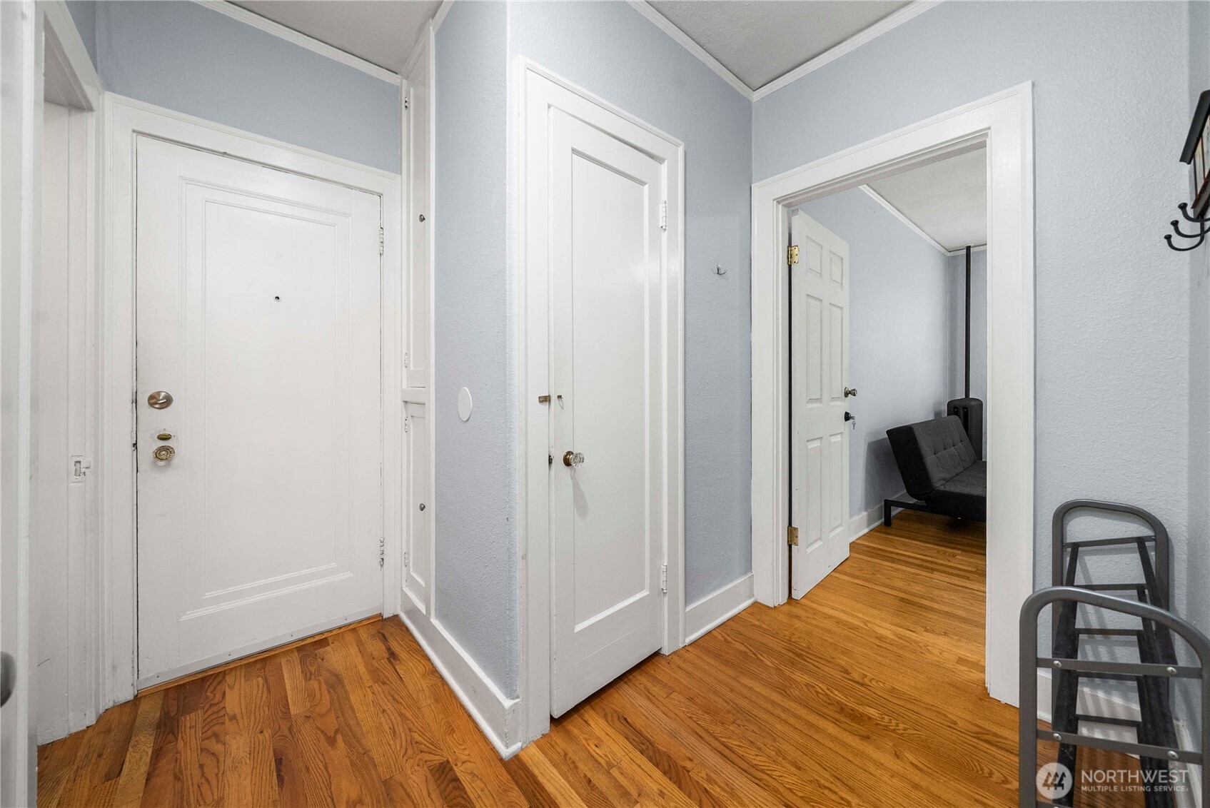 905 NE 43rd Street #107, Seattle, WA 98105