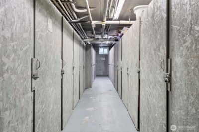 905 NE 43rd Street #107, Seattle, WA 98105 - Photo 27