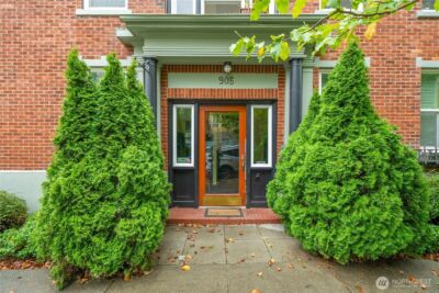 905 NE 43rd Street #107, Seattle, WA 98105 - Photo 30