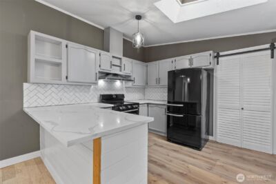 2402 S 370th place , Federal Way, WA 98003 - Photo 3