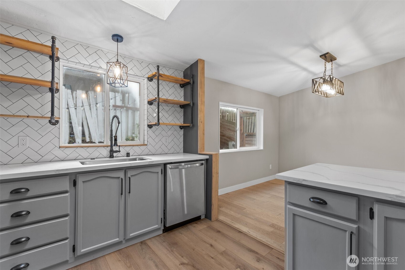 2402 S 370th place , Federal Way, WA 98003