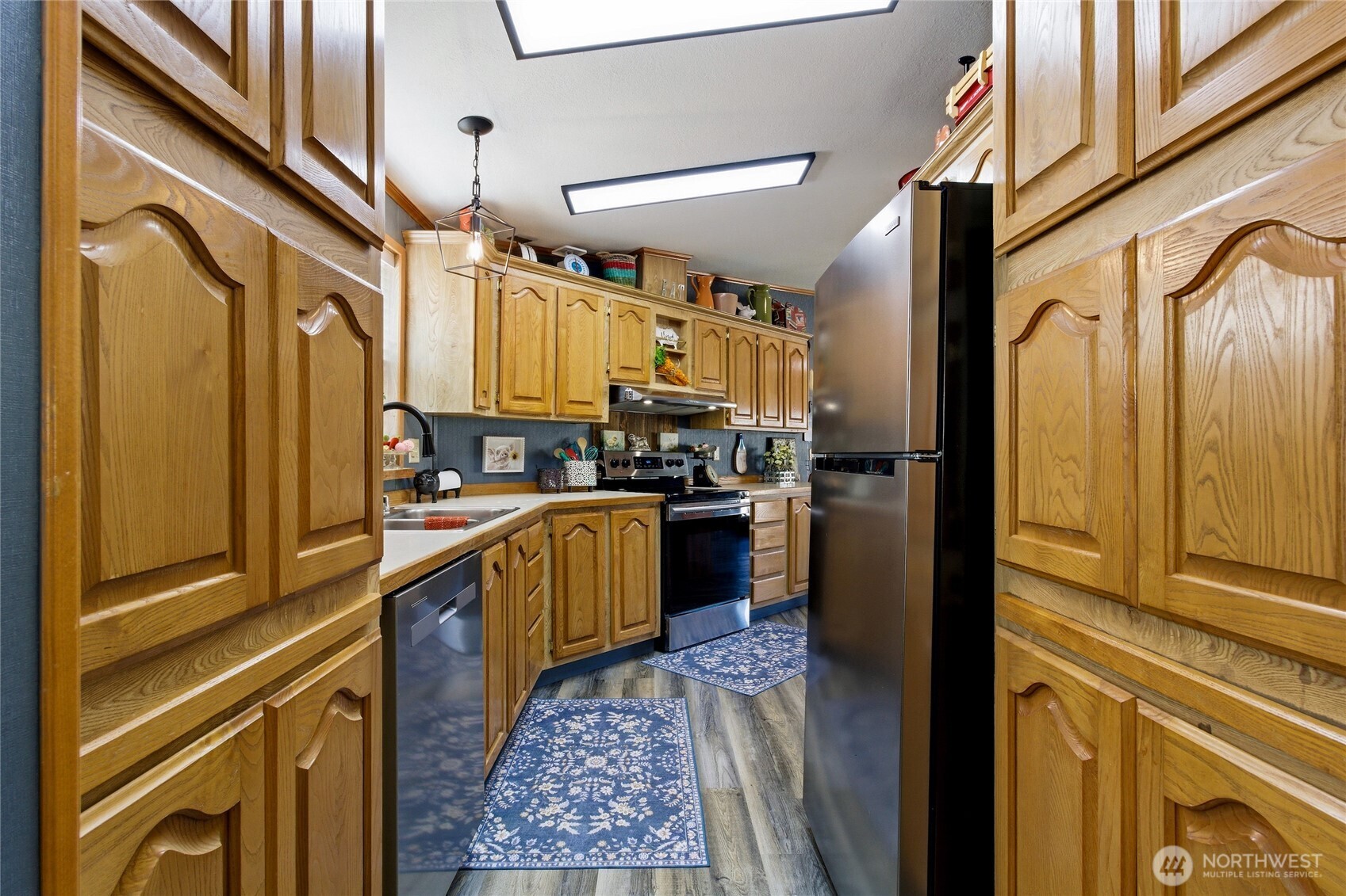 542 NE Fleetwood Avenue , College Place, WA 99324