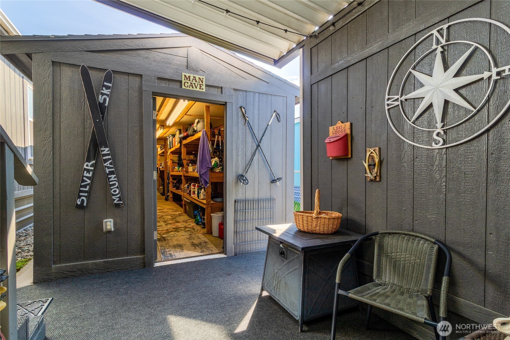 542 NE Fleetwood Avenue , College Place, WA 99324