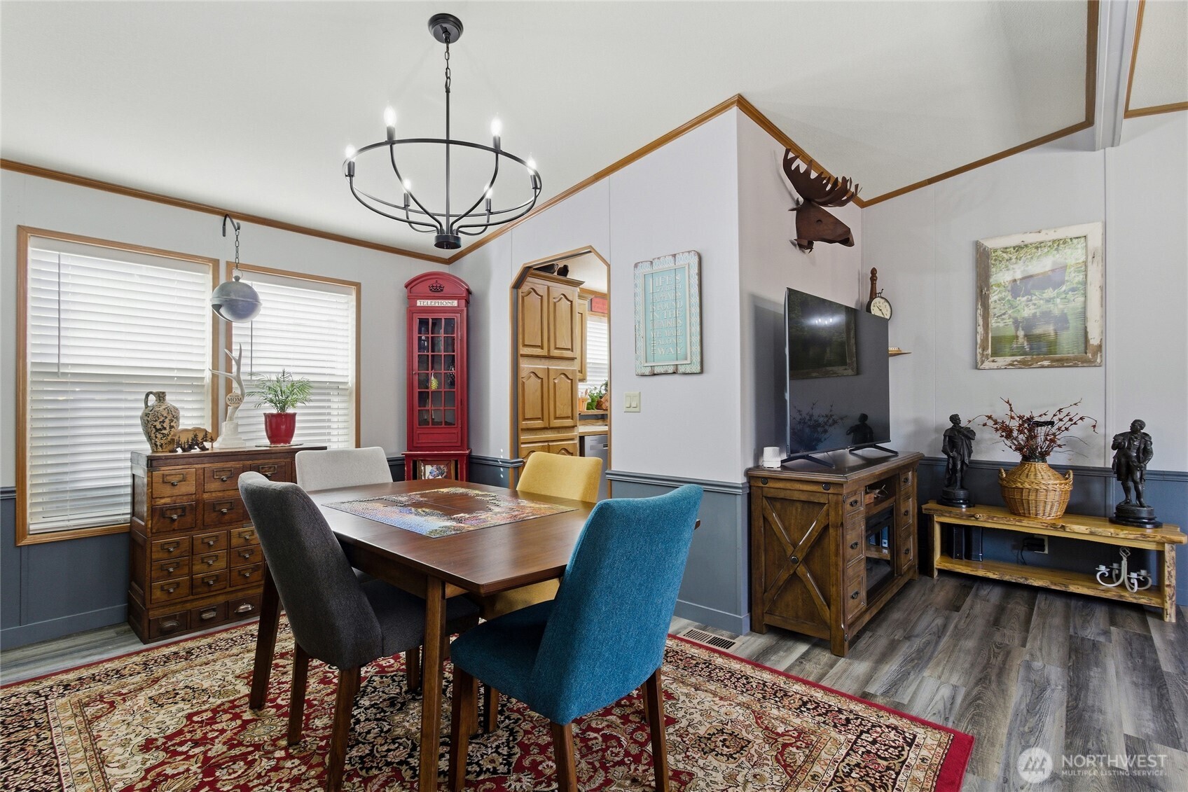 542 NE Fleetwood Avenue , College Place, WA 99324