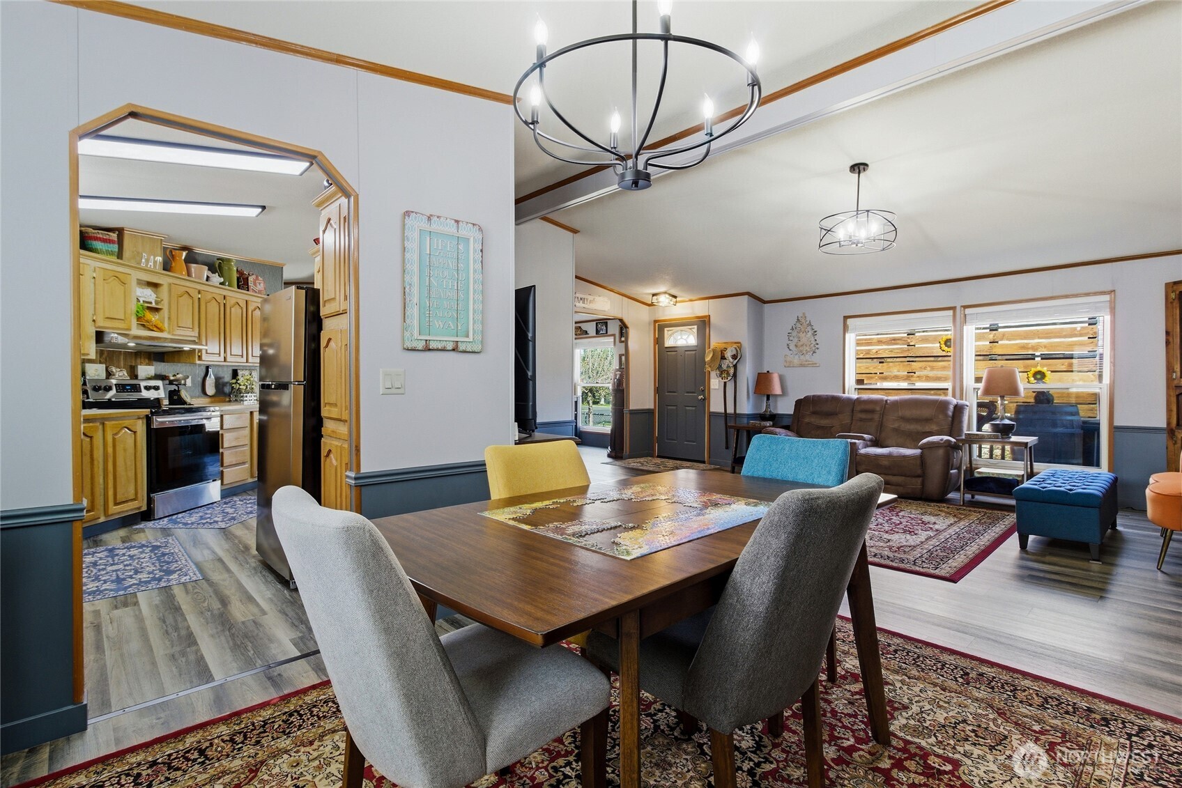 542 NE Fleetwood Avenue , College Place, WA 99324