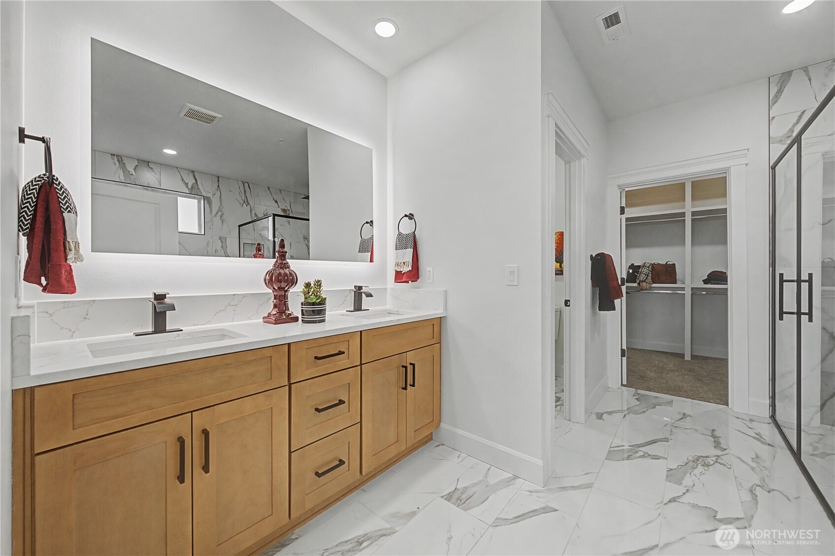 7838 NE Blue Jay Dr , Moses Lake, WA 98837