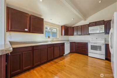 10128 Windward Drive NW, Olympia, WA 98502 - Photo 11