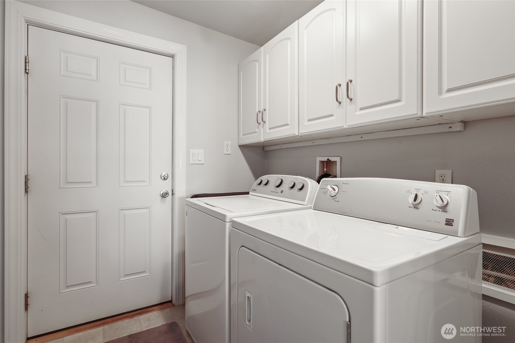 10128 Windward Drive NW, Olympia, WA 98502