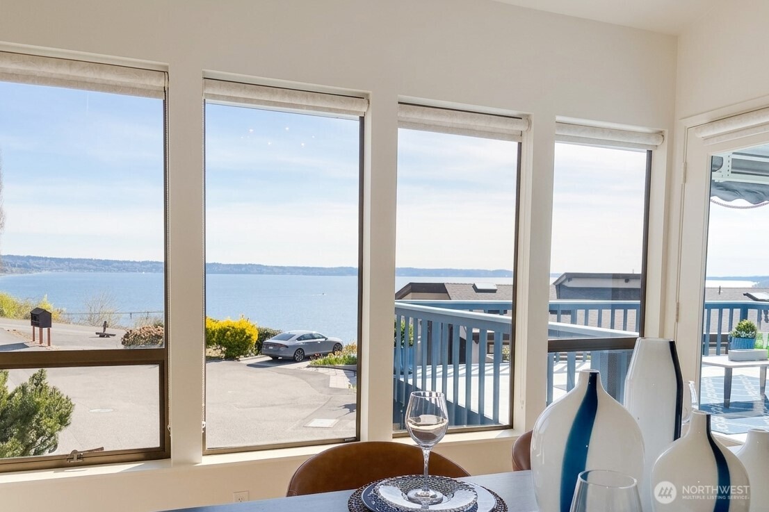 21550 1st Court S, Normandy Park, WA 98198