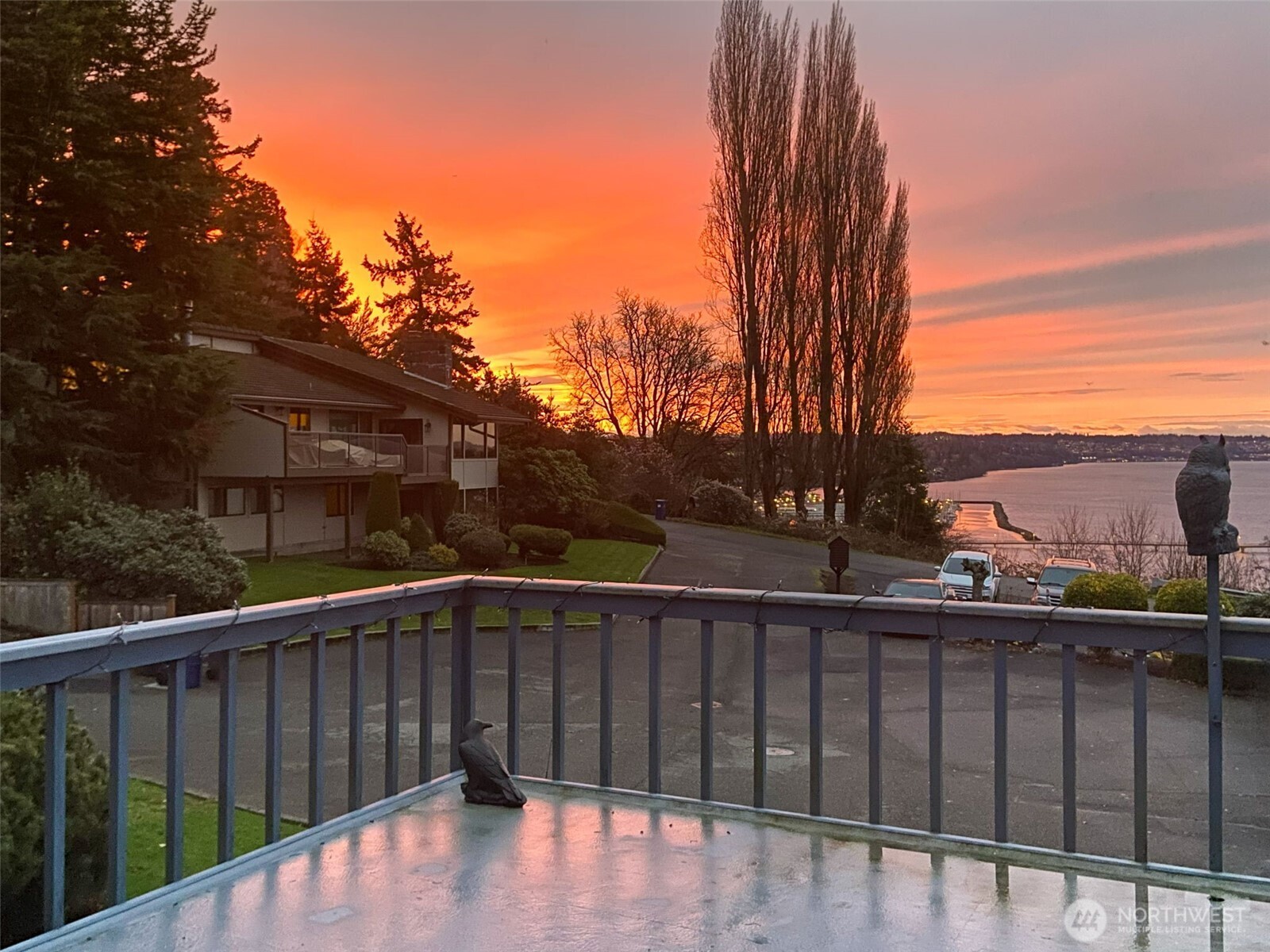 21550 1st Court S, Normandy Park, WA 98198