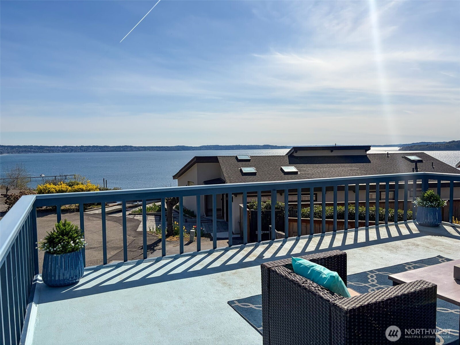 21550 1st Court S, Normandy Park, WA 98198