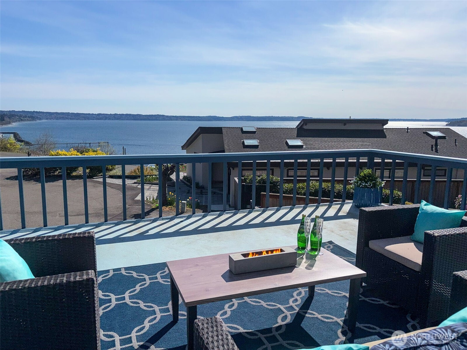 21550 1st Court S, Normandy Park, WA 98198