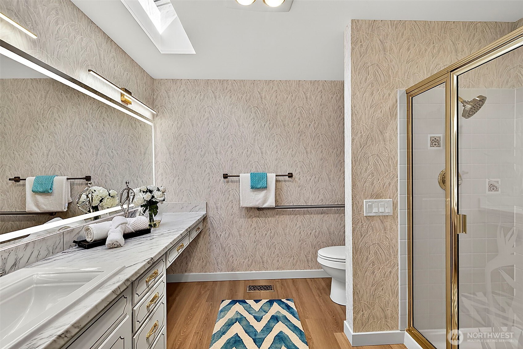 21550 1st Court S, Normandy Park, WA 98198