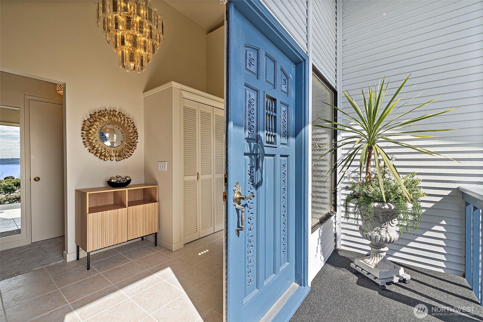 21550 1st Court S, Normandy Park, WA 98198