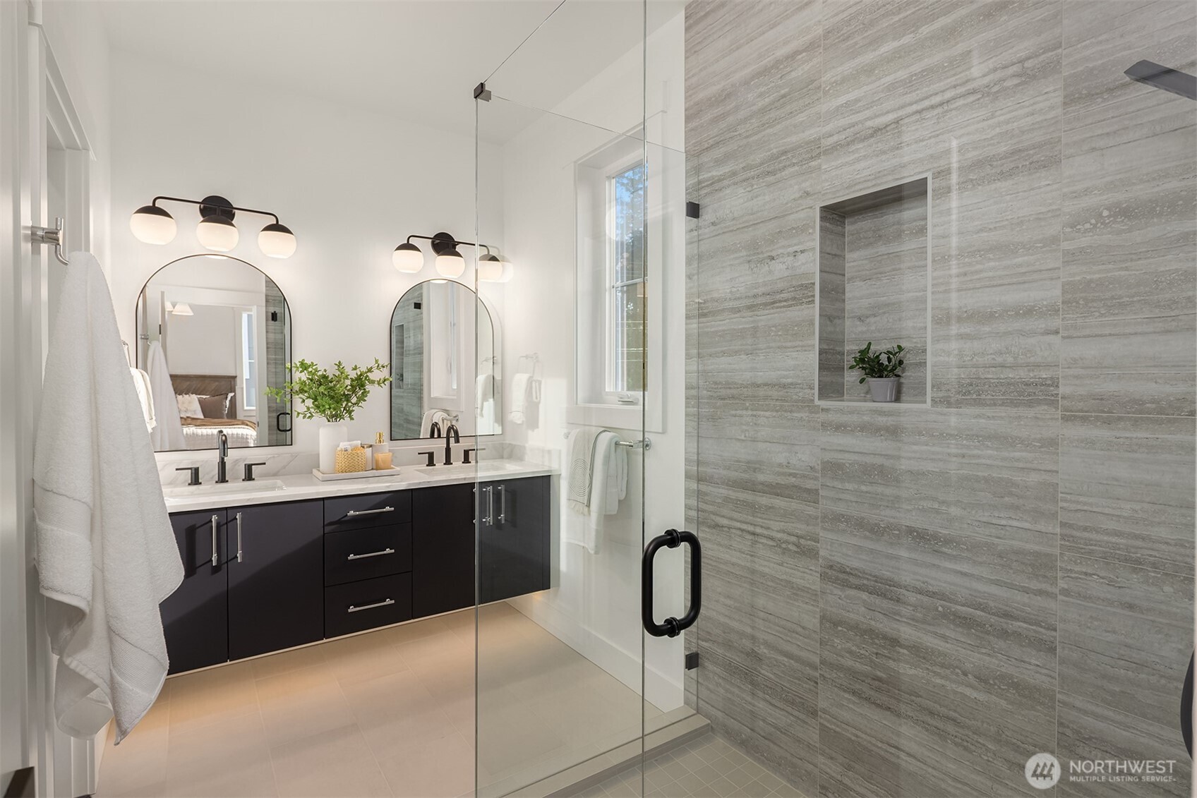 13123 NE 87th Lane , Kirkland, WA 98033