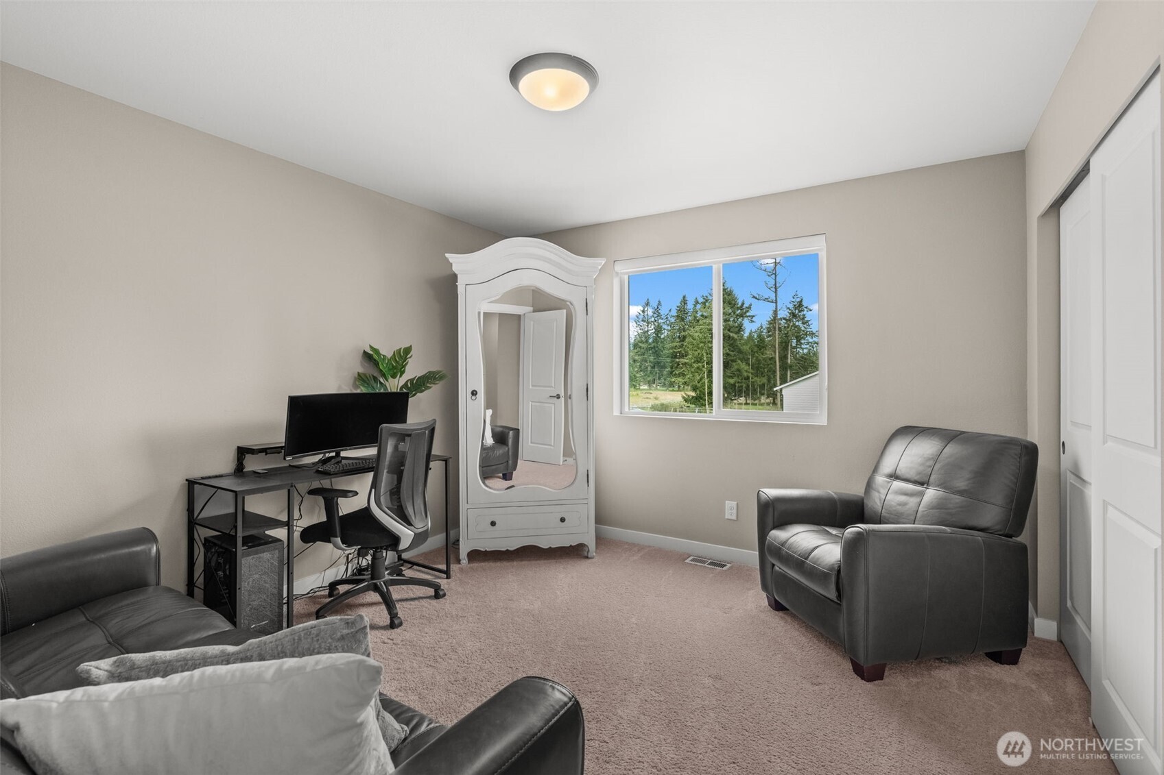 23240 46th Avenue E, Spanaway, WA 98387