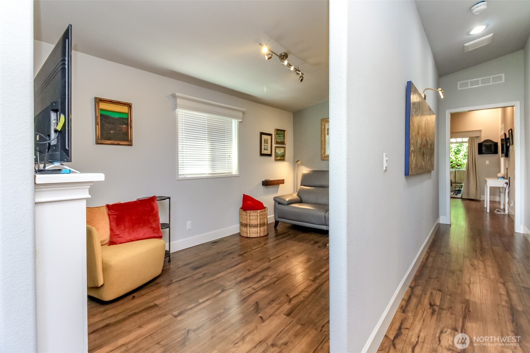 2101 S 324th Street #11, Federal Way, WA 98003