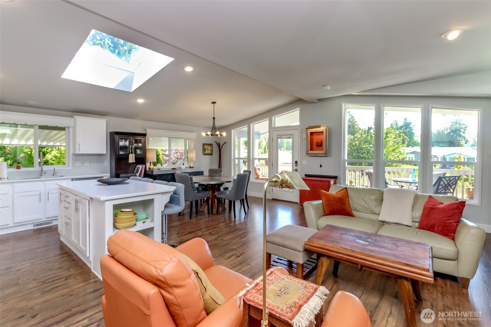 2101 S 324th Street #11, Federal Way, WA 98003