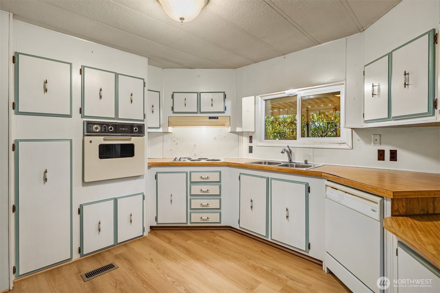 7508 47th Avenue NE #1, Marysville, WA 98270