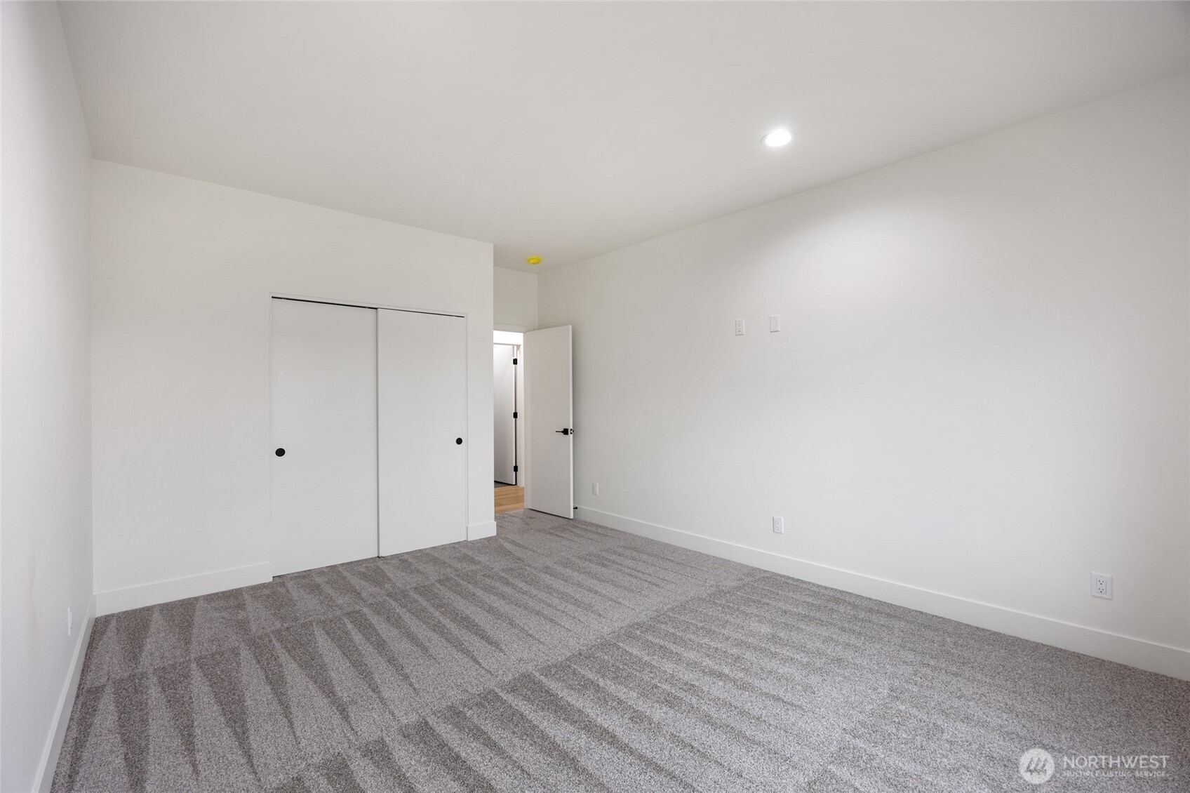 501 S Sand Dune Road , Moses Lake, WA 98837