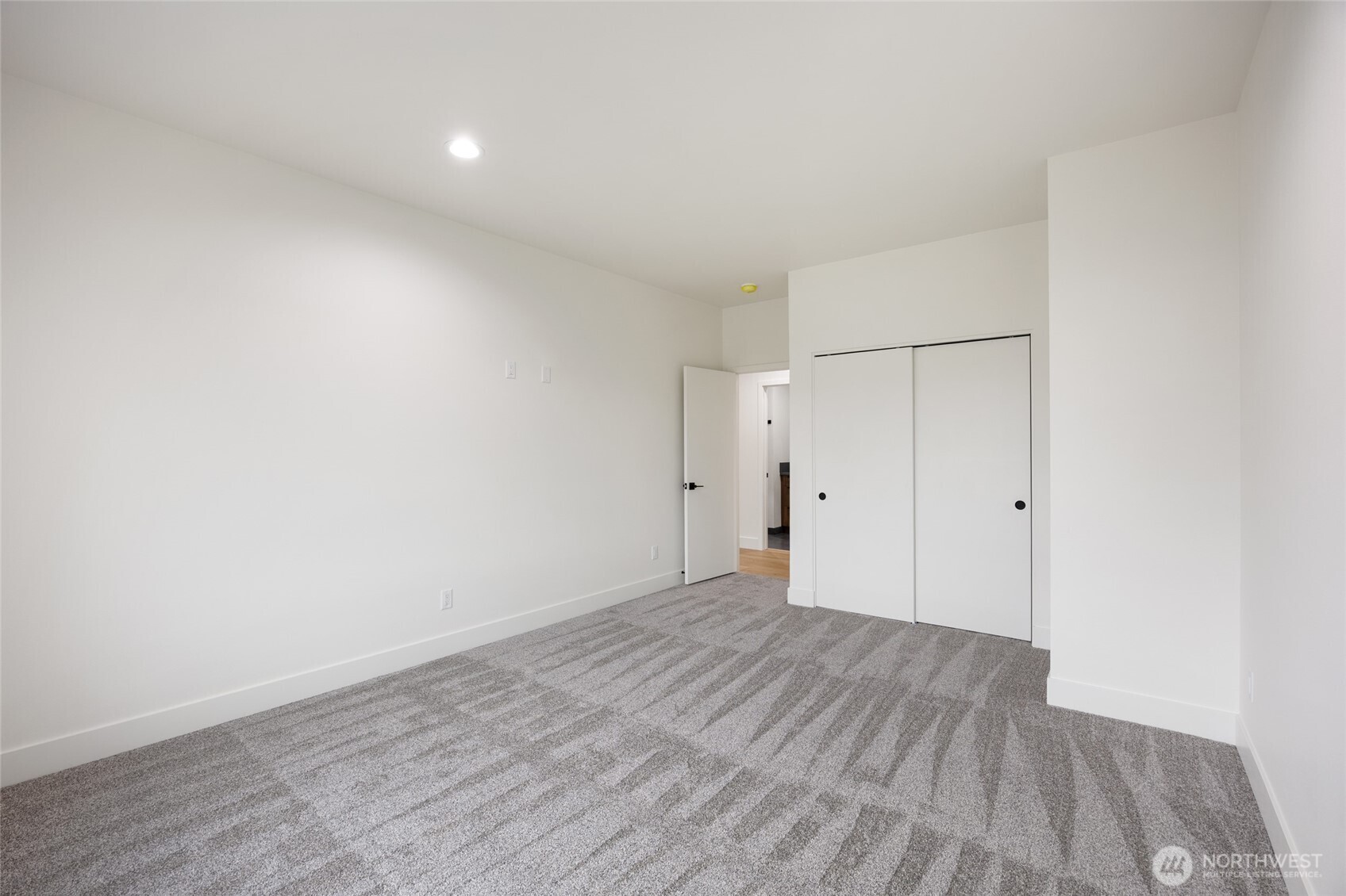501 S Sand Dune Road , Moses Lake, WA 98837