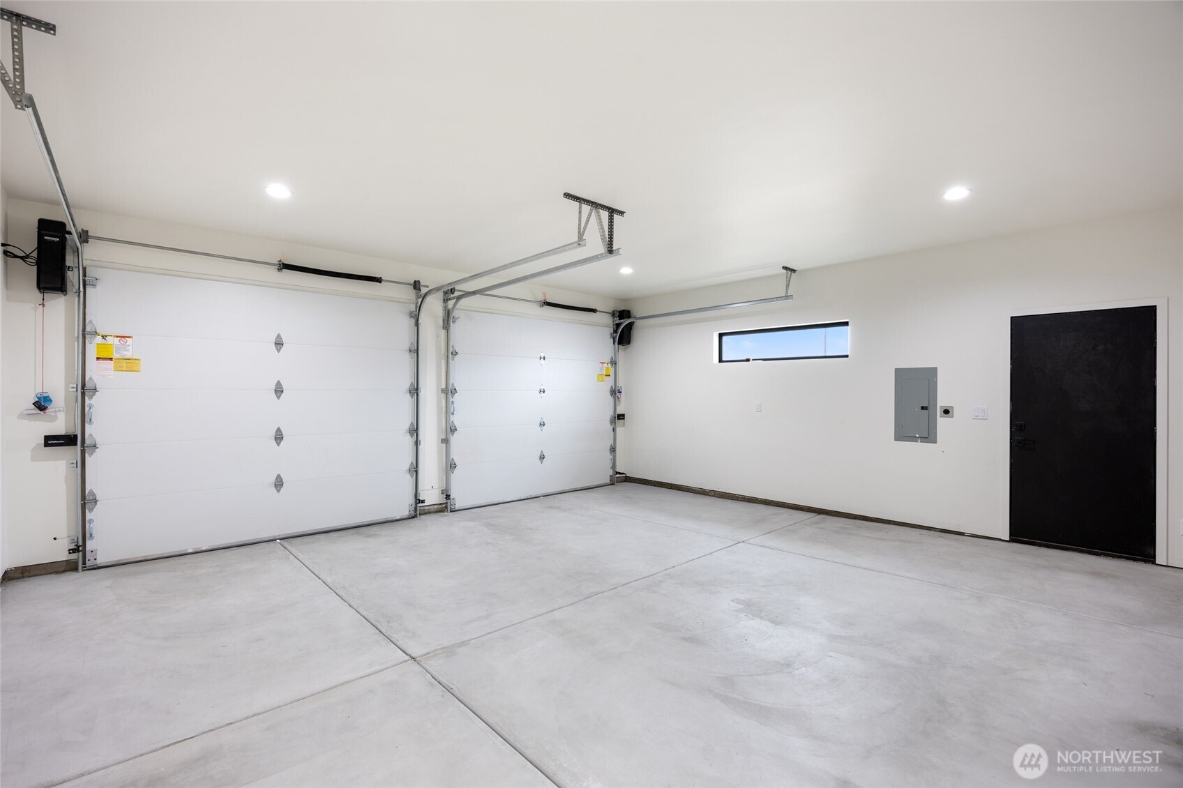 501 S Sand Dune Road , Moses Lake, WA 98837