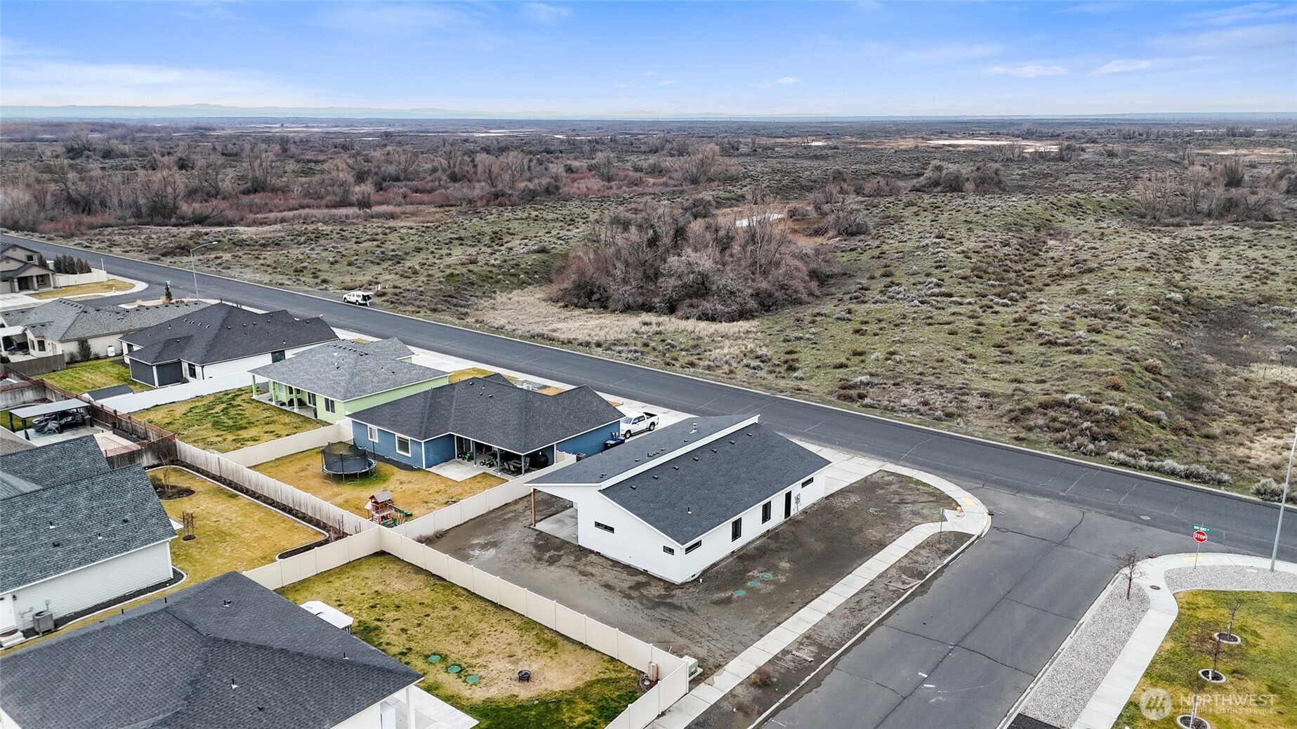 501 S Sand Dune Road , Moses Lake, WA 98837
