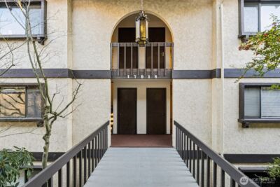 17918 23rd Lane NE #F#201, Shoreline, WA 98155