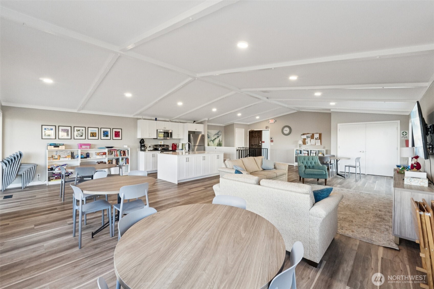 17918 23rd Lane NE #F#201, Shoreline, WA 98155