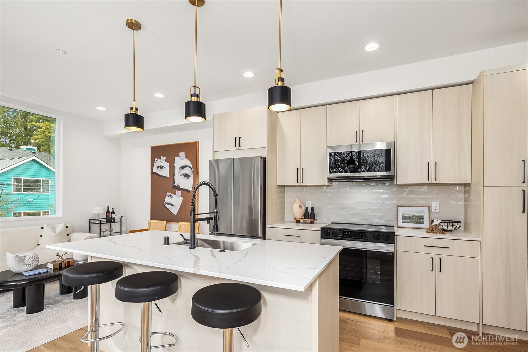 2340 N 64th Street #B, Seattle, WA 98103