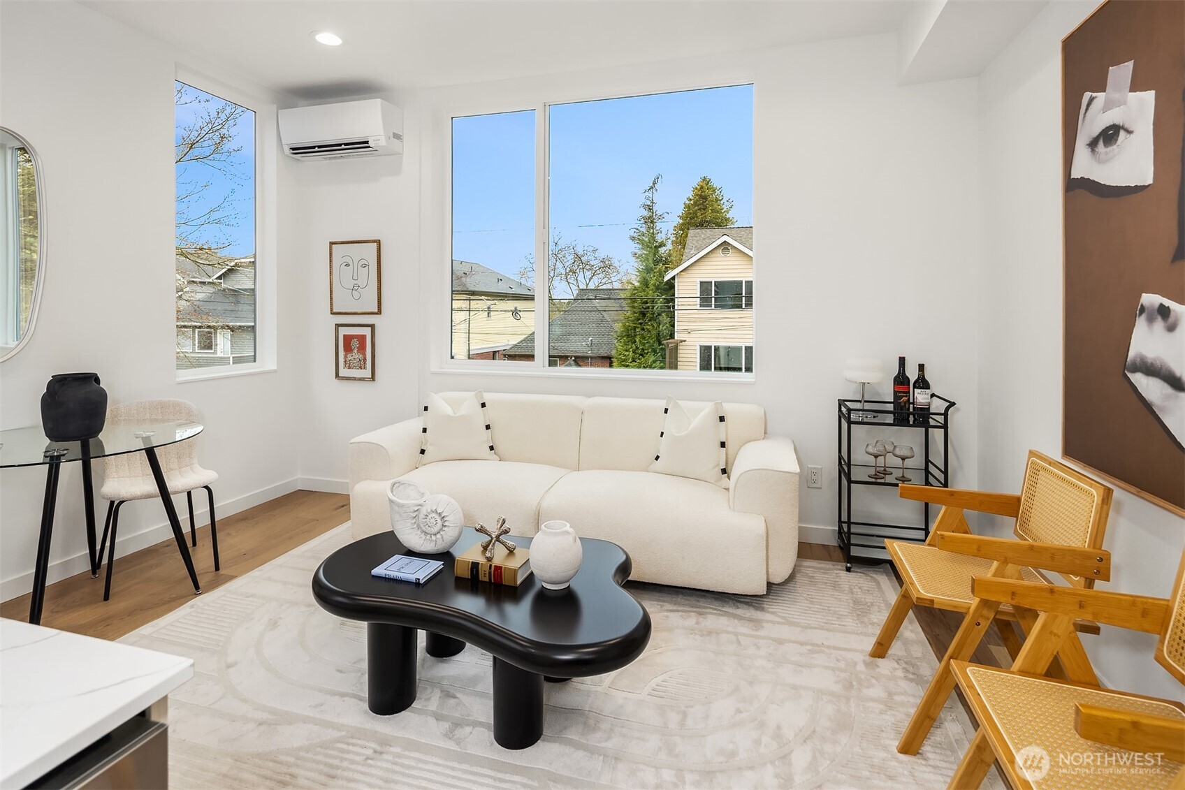 2340 N 64th Street #B, Seattle, WA 98103