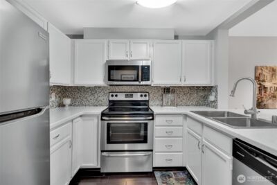 17306 119th Lane SE #M11, Renton, WA 98058 - Photo 4
