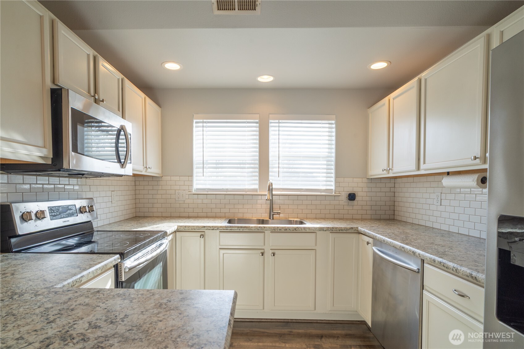 1412 E Megan Drive , Moses Lake, WA 98837