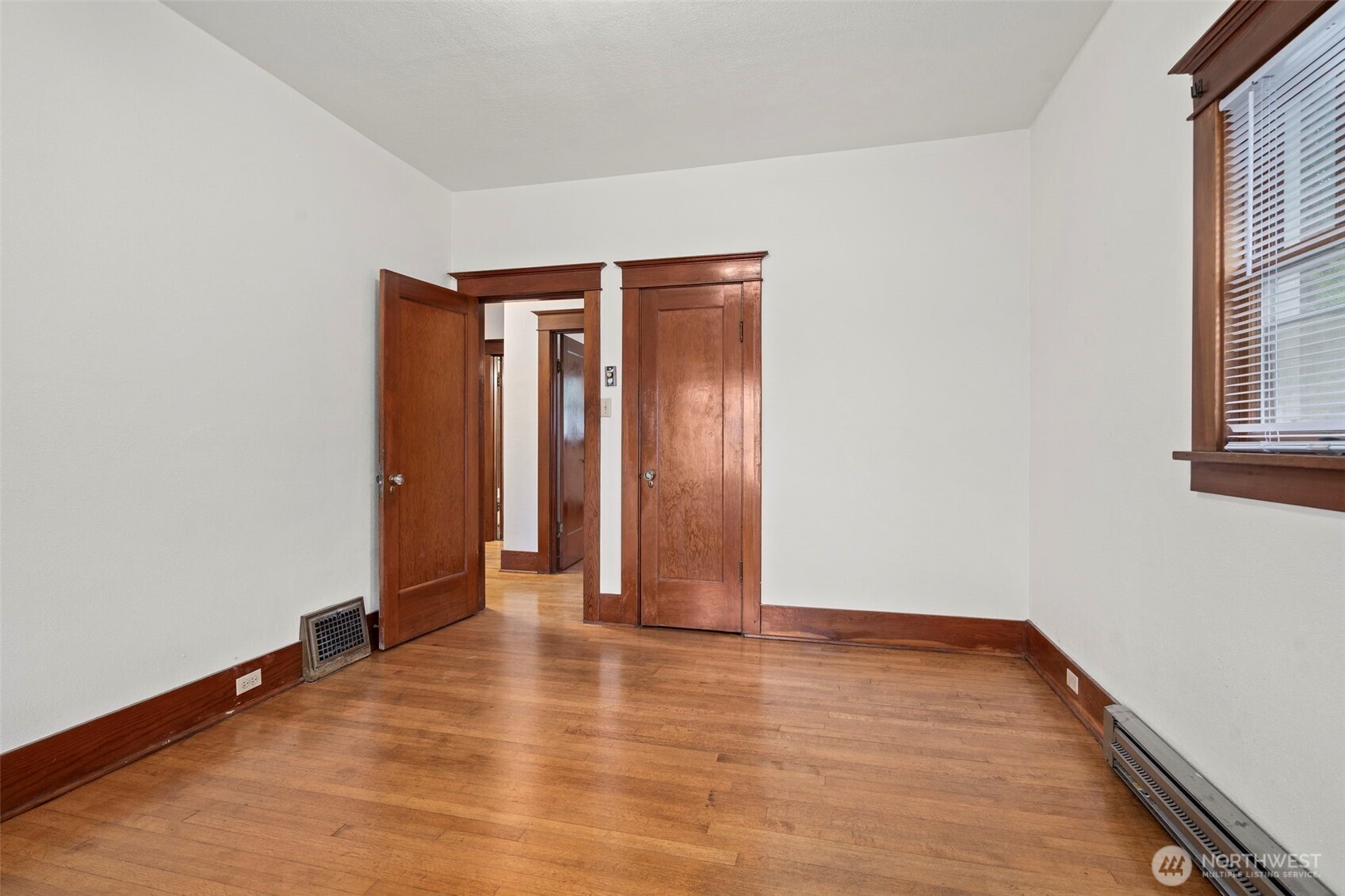 26 SE Spring Street , Chehalis, WA 98532