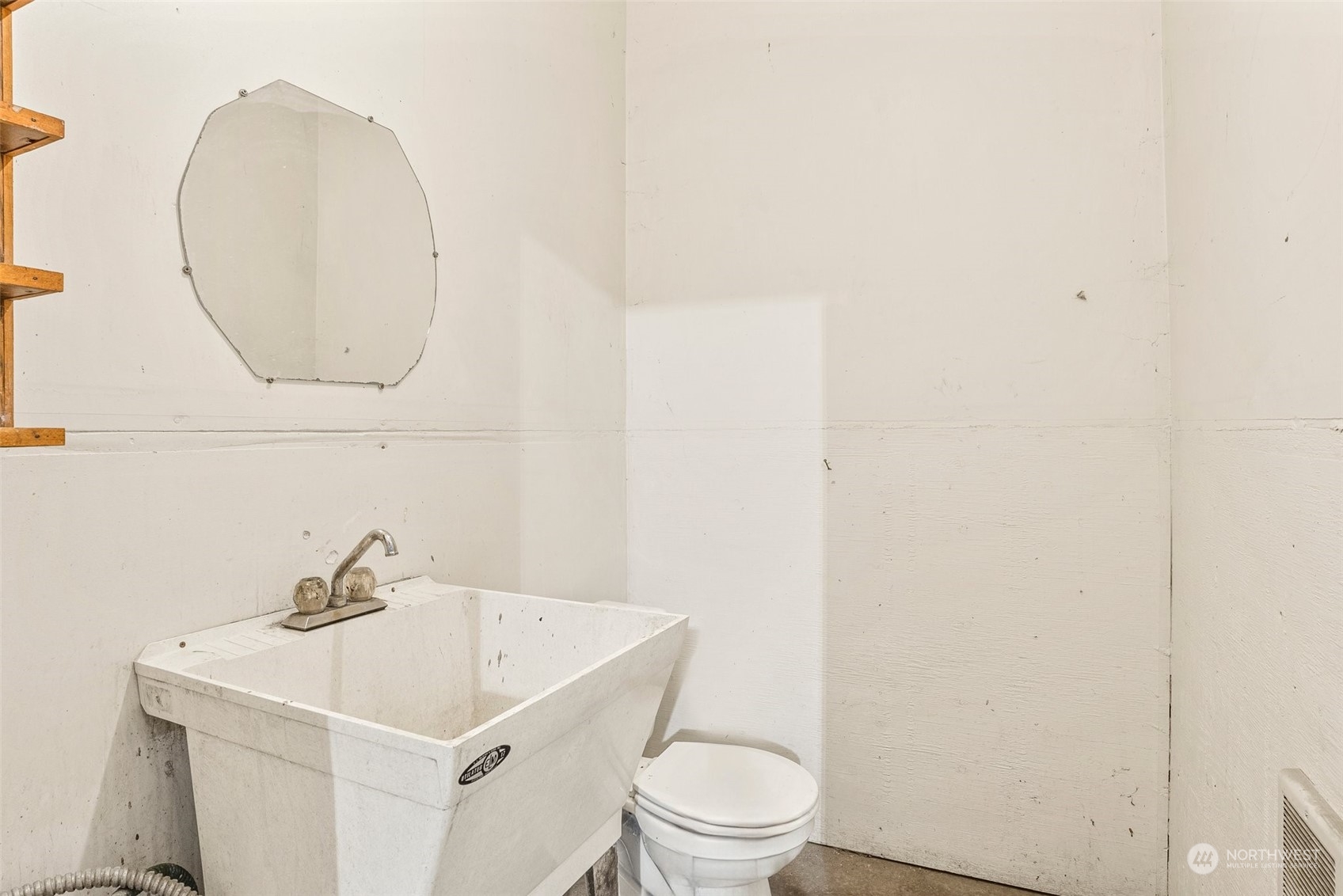 1026 Alder Street , Centralia, WA 98531